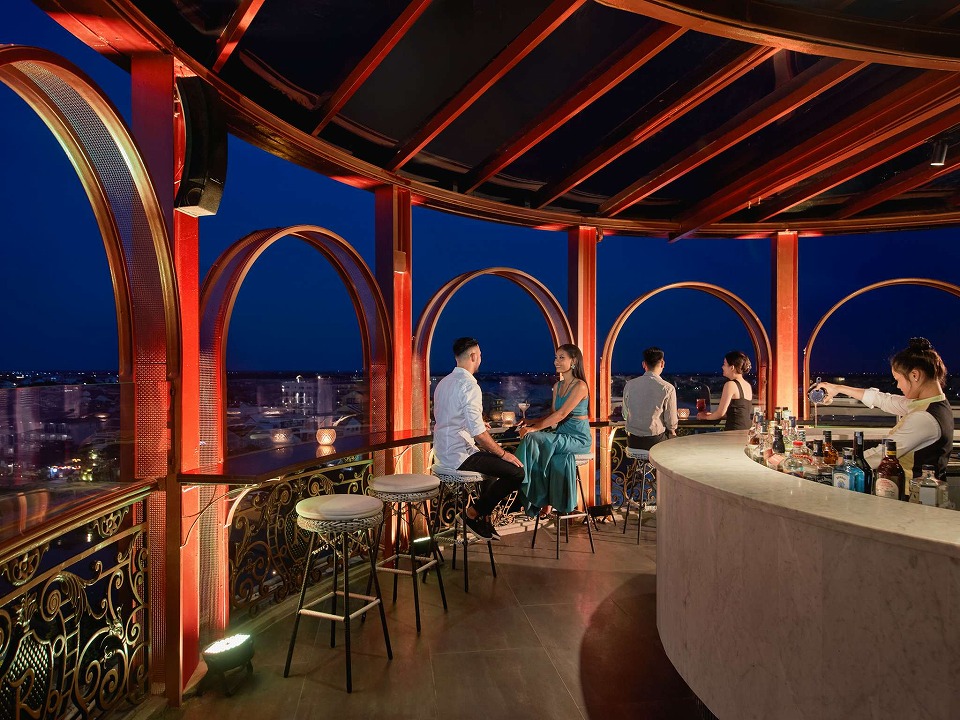 �ۥƥ� ������� �ۥ����� ���ʥ�THE DECK(���᡼��)