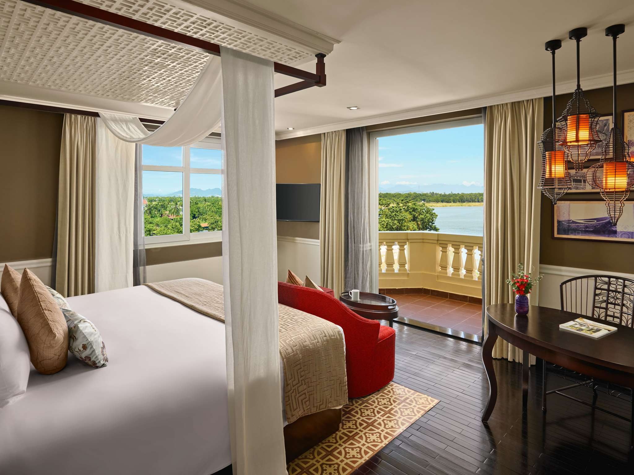 �ۥƥ� ������� �ۥ����� ���ʥ󡡥������ǥ�å���(���᡼��)